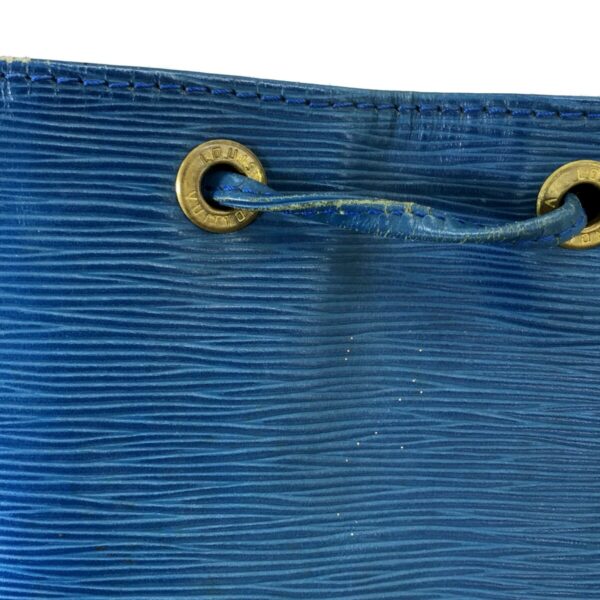 37323577 13 Louis Vuitton Noe Shoulder Bag Toledo Blue Leather