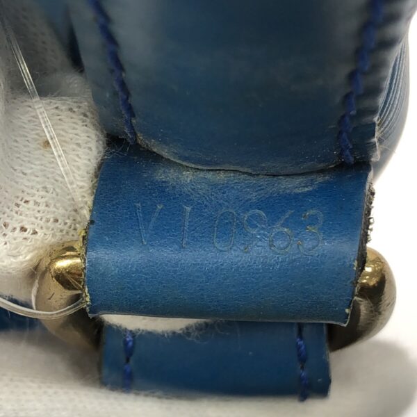 37323577 8 Louis Vuitton Noe Shoulder Bag Toledo Blue Leather