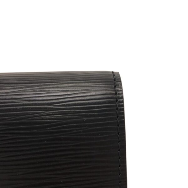 37323587 10 Louis Vuitton Chaillot Clutch Bag Noir Epi Leather