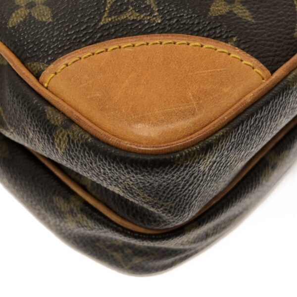 37324464 5 Louis Vuitton Amazon Shoulder Bag Monogram Canvas