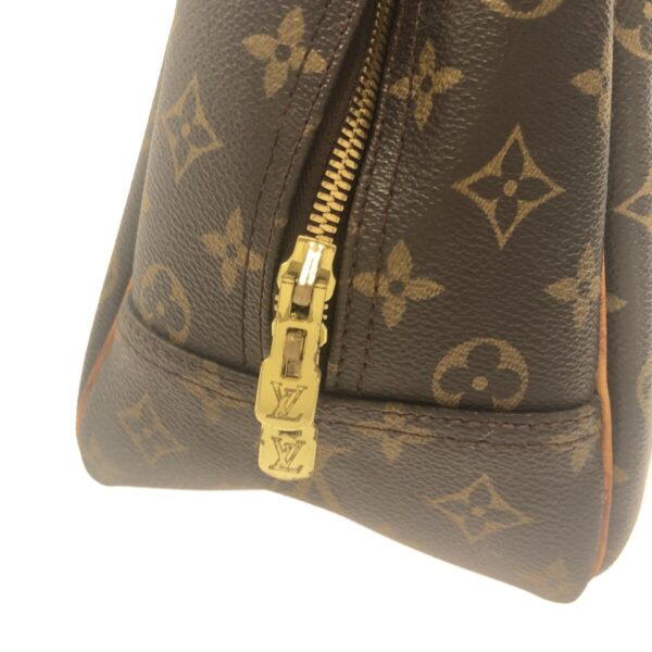 37324486 11 Louis Vuitton Deauville Handbag Monogram Canvas