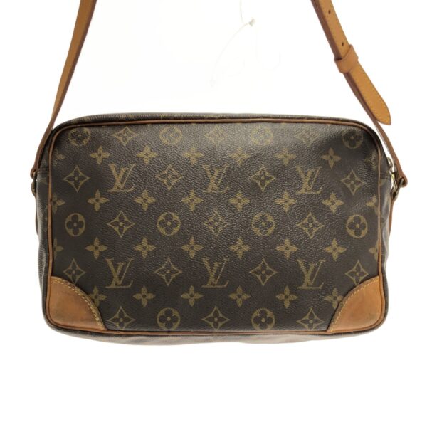 37324516 3 Louis Vuitton Trocadero 27 Shoulder Bag Monogram Canvas