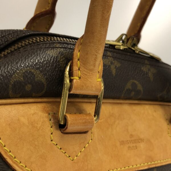 37324530 9 Louis Vuitton Deauville Handbag Monogram Canvas