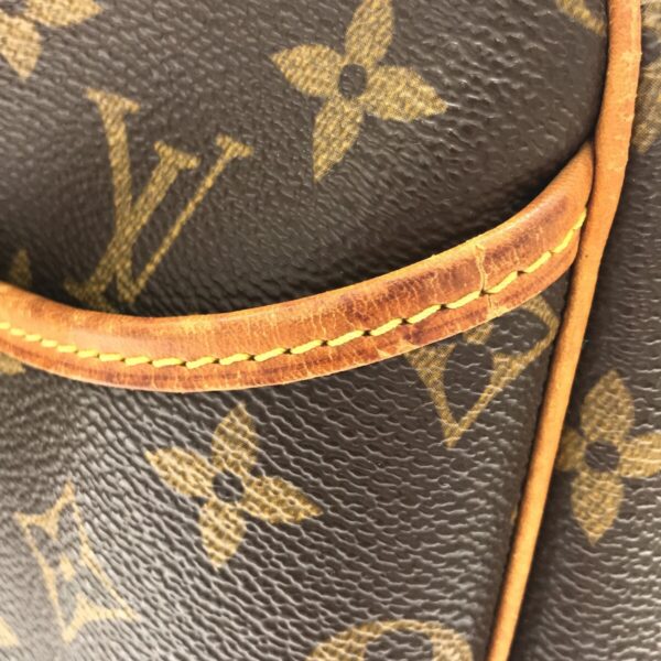 37324531 13 Louis Vuitton Deauville Handbag Monogram Canvas