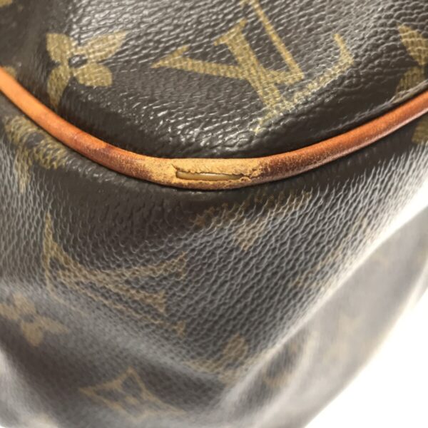 37324535 14 Louis Vuitton Batignolles Horizontal Shoulder Bag Monogram Canvas