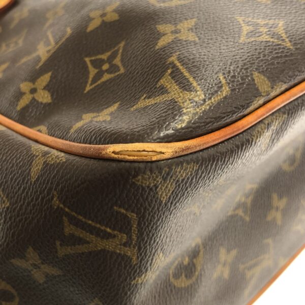 37324535 5 Louis Vuitton Batignolles Horizontal Shoulder Bag Monogram Canvas