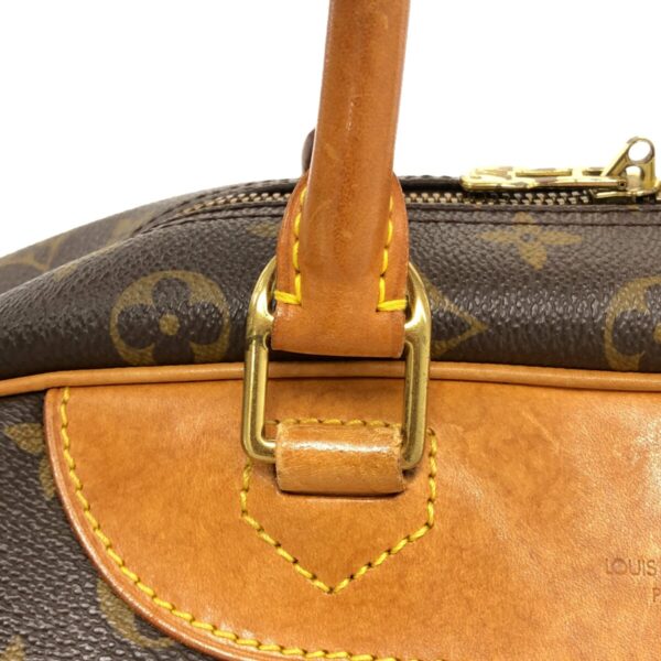 37324550 9 Louis Vuitton Deauville Handbag Monogram Canvas