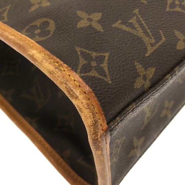 37324556 5 Louis Vuitton Beverly Handbag Monogram Canvas