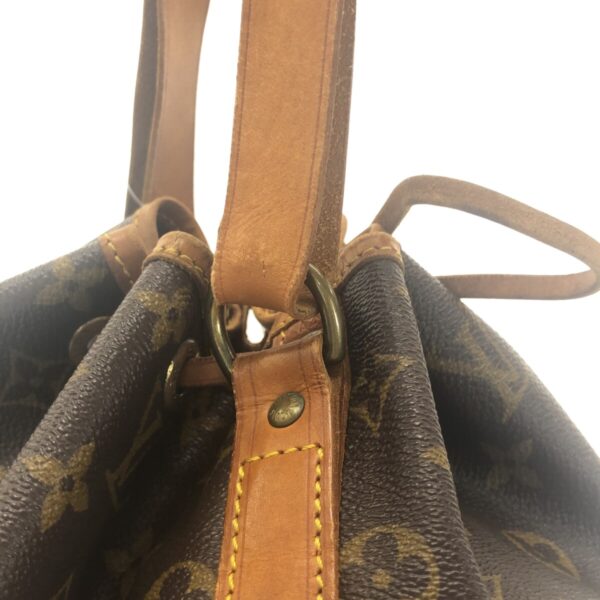 37324701 10 Louis Vuitton Petit Noe Shoulder Bag Monogram Canvas