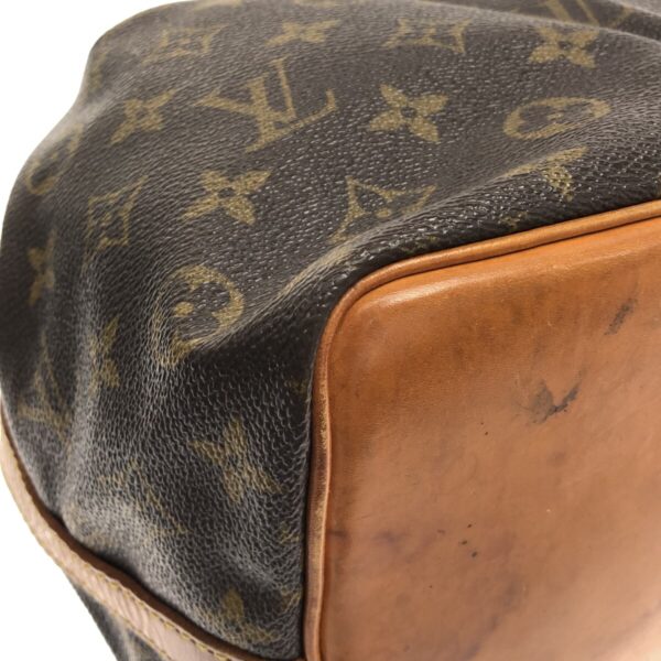 37324701 5 Louis Vuitton Petit Noe Shoulder Bag Monogram Canvas