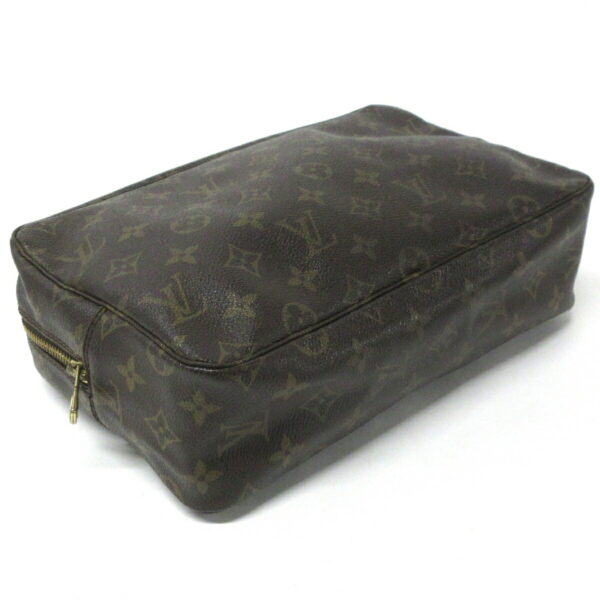 37324763 3 Louis Vuitton Truth Toilette 28 Pouch Monogram Canvas