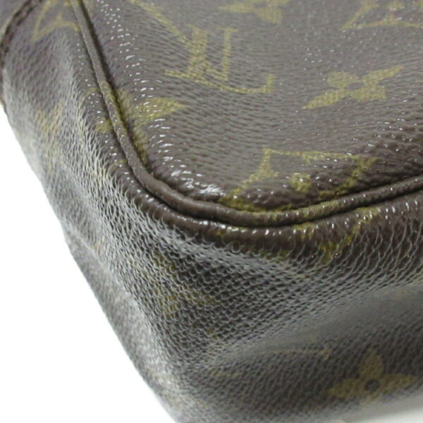 37324763 7 Louis Vuitton Truth Toilette 28 Pouch Monogram Canvas