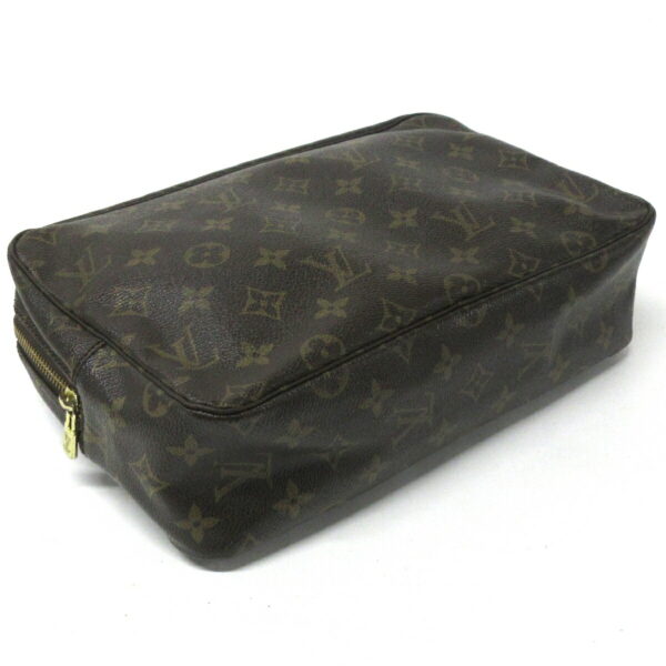 37324770 3 Louis Vuitton Truth Toilette 28 Pouch Monogram Canvas