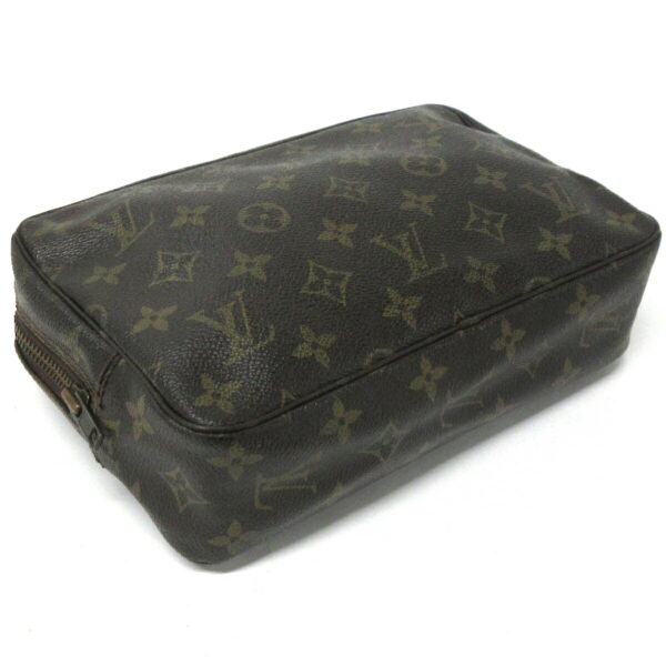 37324774 3 Louis Vuitton Truth Toilette 23 Pouch Monogram Canvas