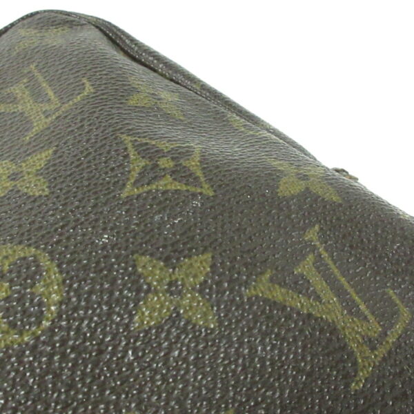 37324774 7 Louis Vuitton Truth Toilette 23 Pouch Monogram Canvas