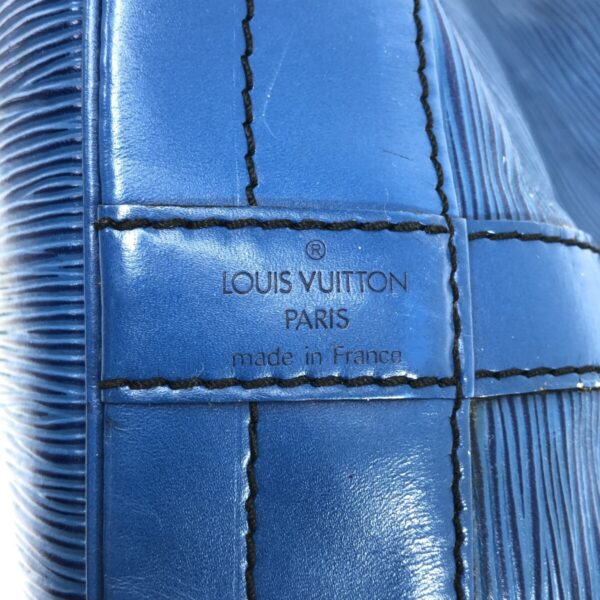 37325099 7 Louis Vuitton Noe Shoulder Bag Toledo Blue Leather