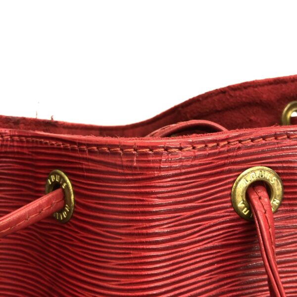 37325719 13 Louis Vuitton Noe Shoulder Bag Castilian Red Leather