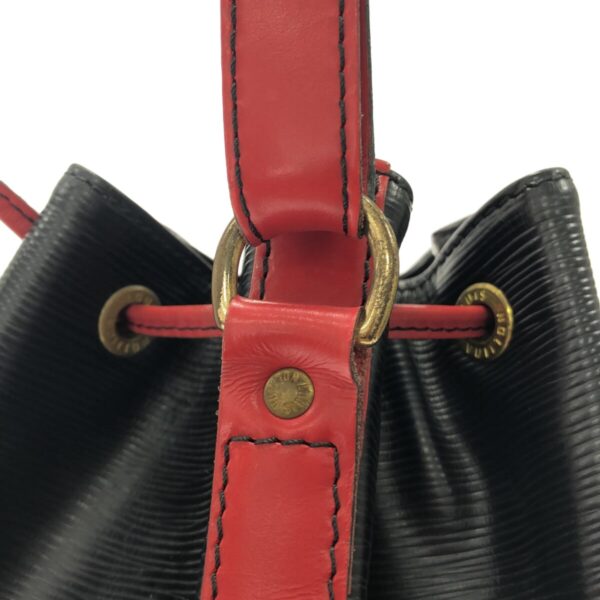 37325753 10 Louis Vuitton Noe Shoulder Bag Bicolor Noir Castilian Red Leather