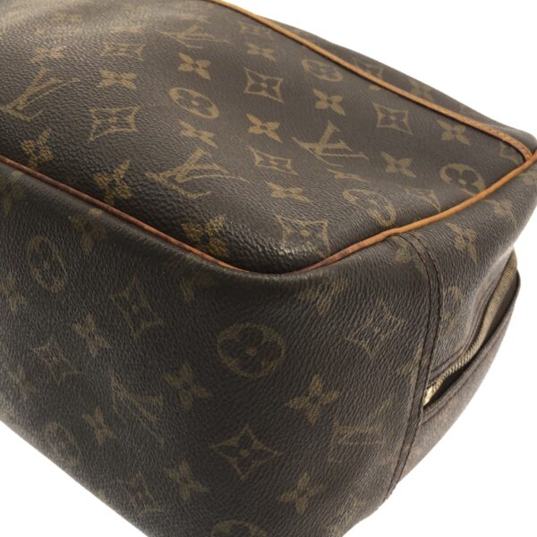 37325942 5 Louis Vuitton Deauville Handbag Monogram Canvas