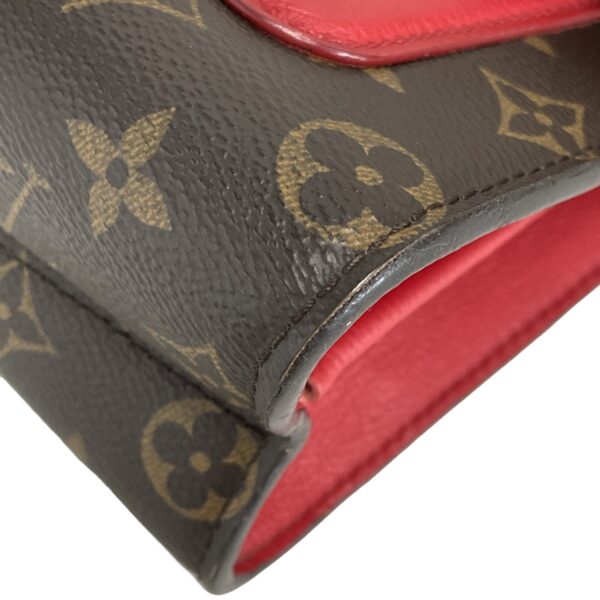 37393619 6 Louis Vuitton Victoire Shoulder Bag Sleaze Leather