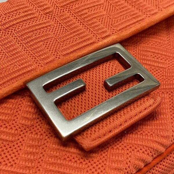 37393853 17 Fendi Baguette Chain Midi Shoulder Bag Chain Leather Orange