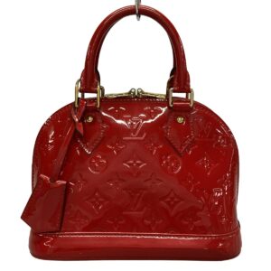 37394812 1 Louis Vuitton Evasion Bag Monogram Canvas