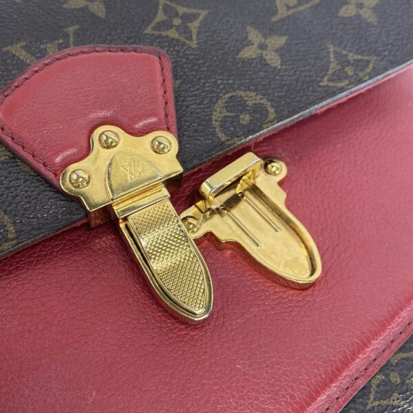 37394972 17 Louis Vuitton Victoire Shoulder Bag Sleaze Leather