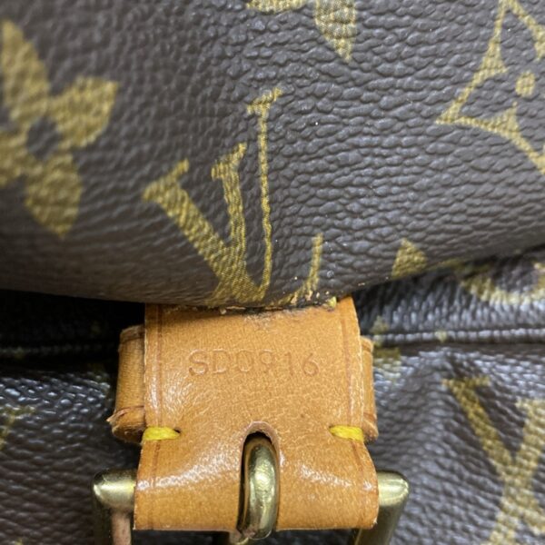 37412256 12 Louis Vuitton Montsouris GM Rucksack