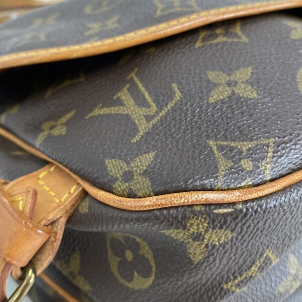 37413773 6 Louis Vuitton Saumur 30 Shoulder Bag Monogram Canvas