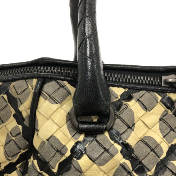 37467444 9 Bottega Veneta Intrecciato Handbag Leather Beige Black Dark Gray