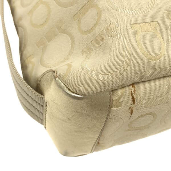 37485002 5 Salvatore Ferragamo Gancini Shoulder Bag Jacquard Leather White Beige