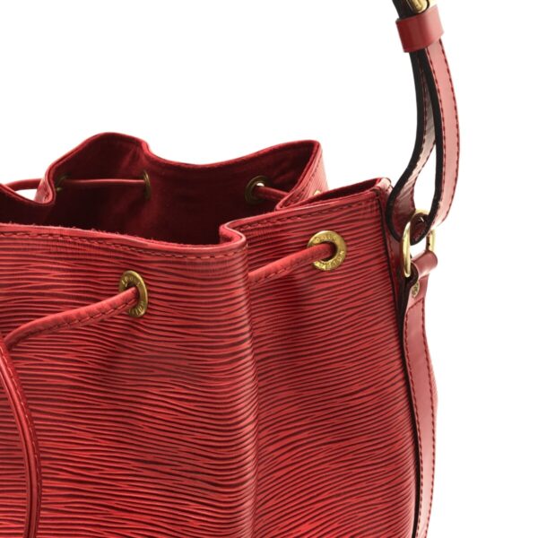 37485383 11 Louis Vuitton Noe Shoulder Bag Castilian Red Leather