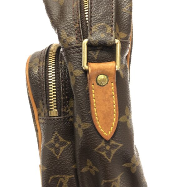 37485457 10 Louis Vuitton Nile Shoulder Bag Monogram Canvas