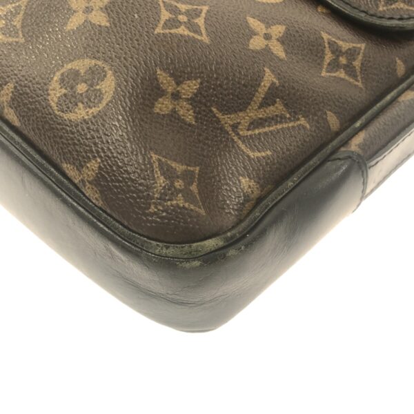 37485478 5 Louis Vuitton Bus MM Shoulder Bag Monogram Macassar Canvas