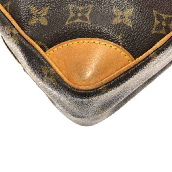 37485483 5 Louis Vuitton Amazon Shoulder Bag Monogram Canvas