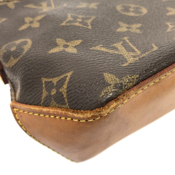 37485599 5 Louis Vuitton Trotter Shoulder Bag Monogram Canvas