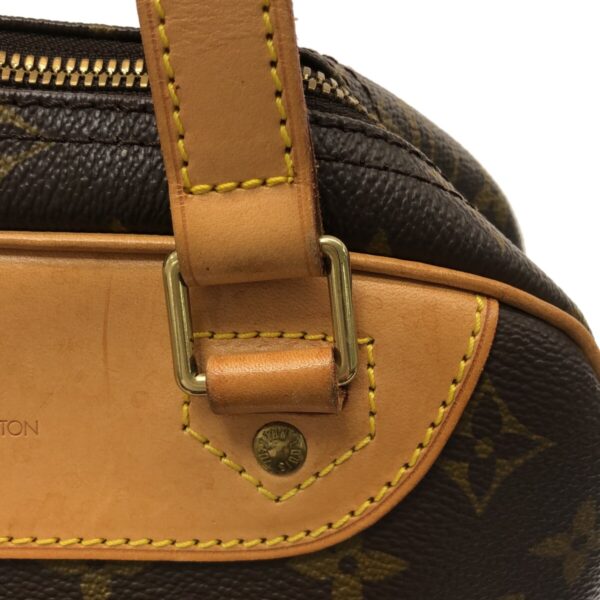 37497942 10 Louis Vuitton Excursion Handbag Monogram Canvas