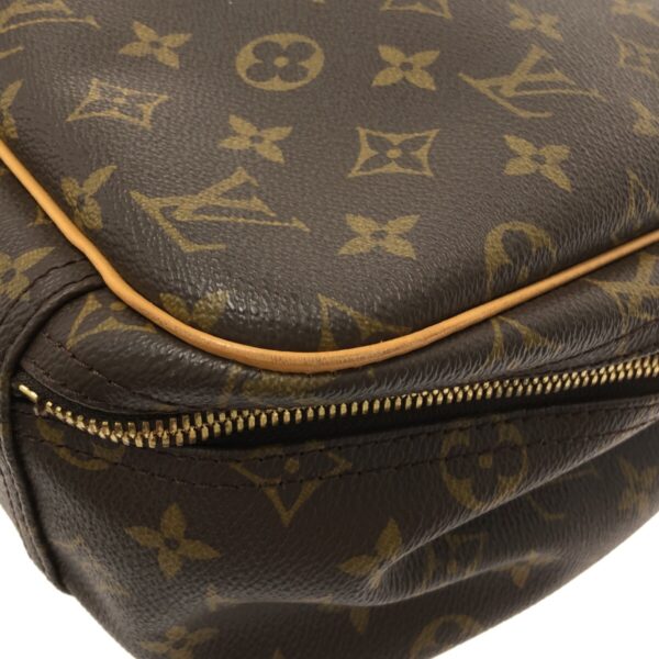 37497942 5 Louis Vuitton Excursion Handbag Monogram Canvas