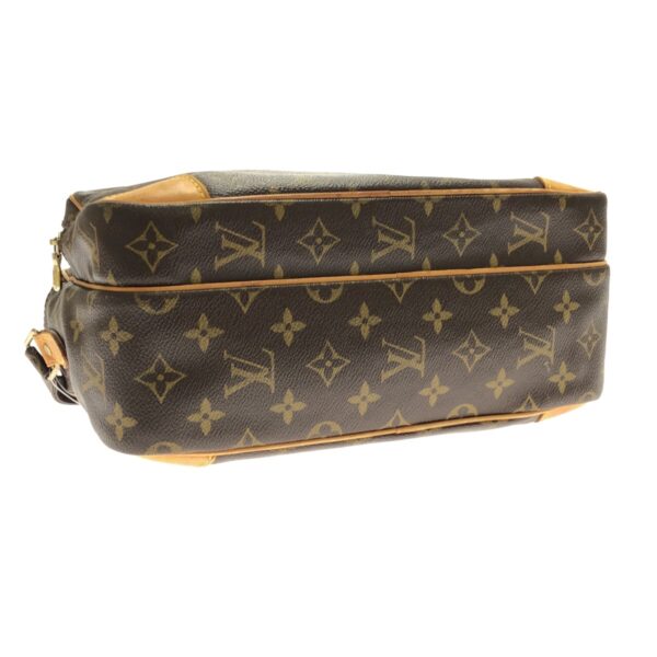 37497943 4 Louis Vuitton Nile Shoulder Bag Monogram Canvas