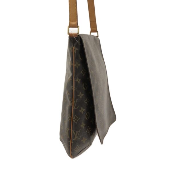 37497965 2 Louis Vuitton Musette Shoulder Bag Monogram Canvas