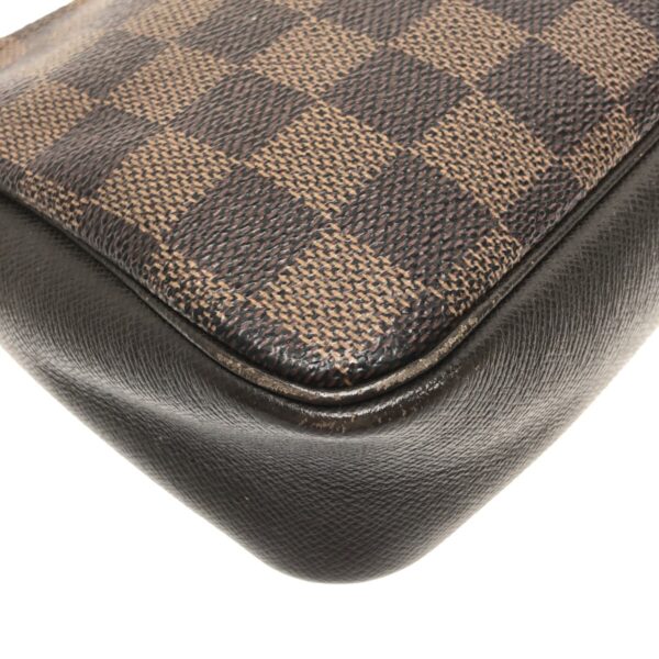 37498544 5 Louis Vuitton Truth Makeup Handbag Damier Ebene Canvas