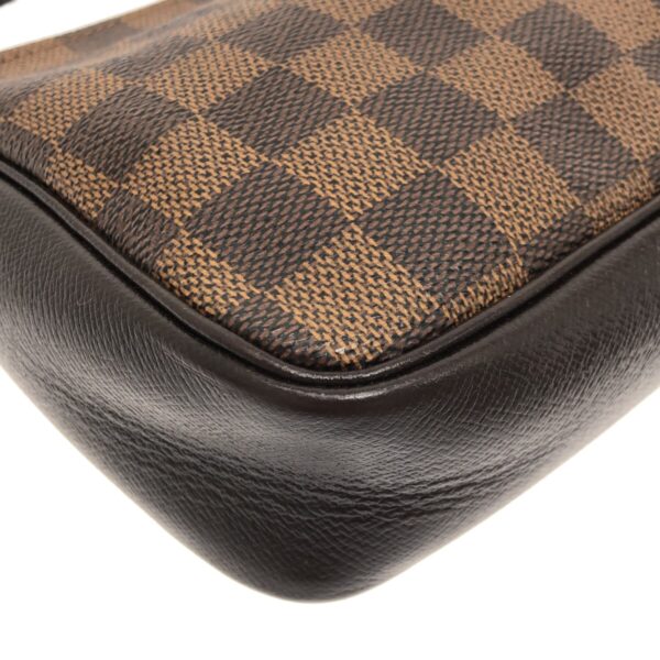 37505449 5 Louis Vuitton Truth Makeup Handbag Damier Ebene Canvas