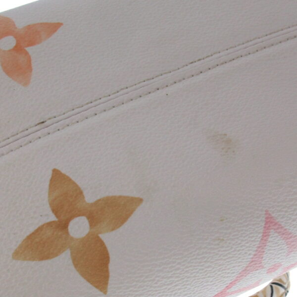 37588764 13 Louis Vuitton On The Go MM Tote Bag Monogram Beige