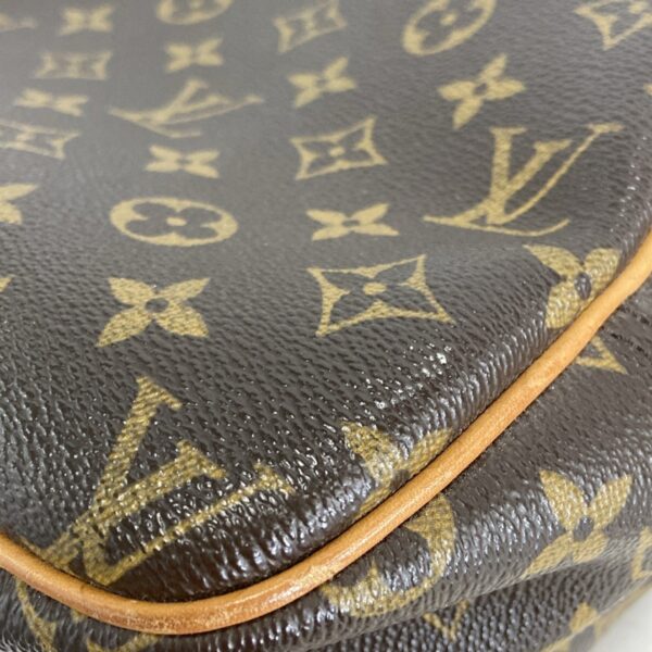 37591334 18 Louis Vuitton Reporter PM Shoulder Bag Monogram Canvas