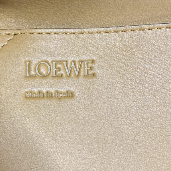 37594993 11 Loewe Lazo Tote Tote Bag Leather Light Brown