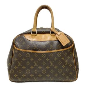 37603005 1 Gucci GG Marmont Body Bag Green