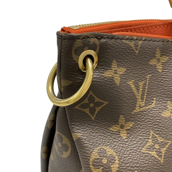 37792364 19 Louis Vuitton Pallas Handbag Clementine