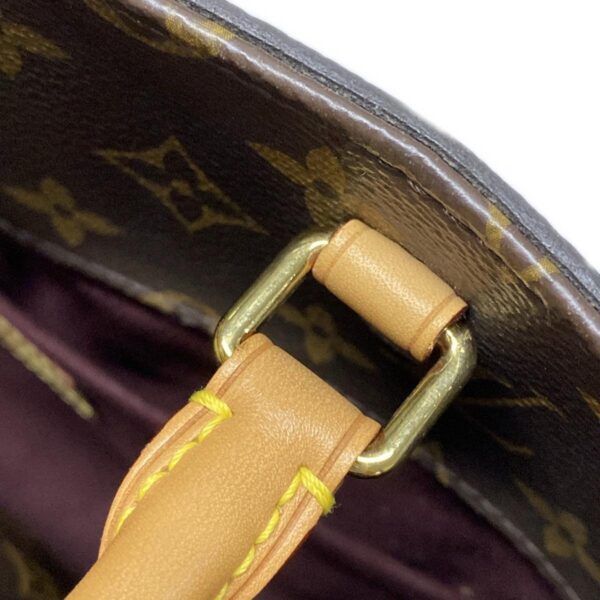 37792365 17 Louis Vuitton Montaigne MM Handbag