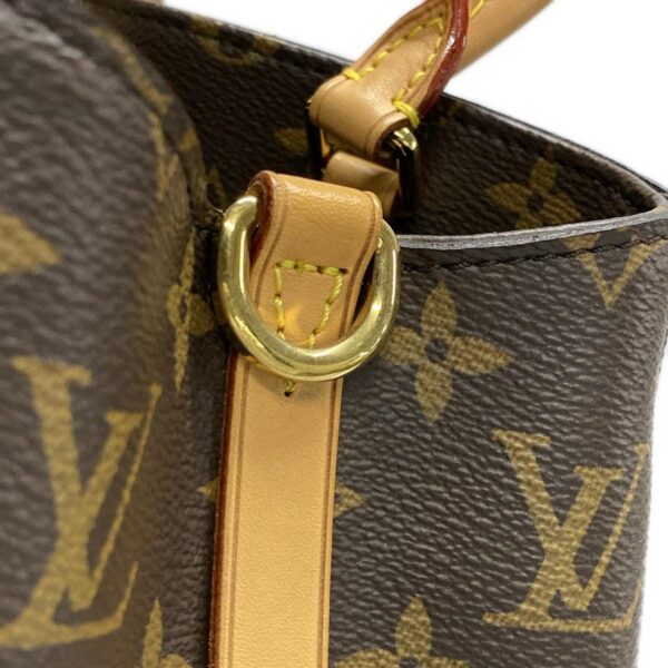 37792365 19 Louis Vuitton Montaigne MM Handbag