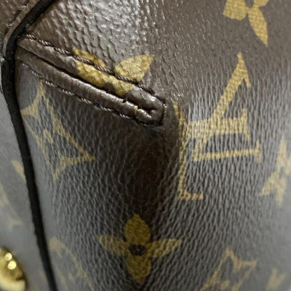 37792365 6 Louis Vuitton Montaigne MM Handbag